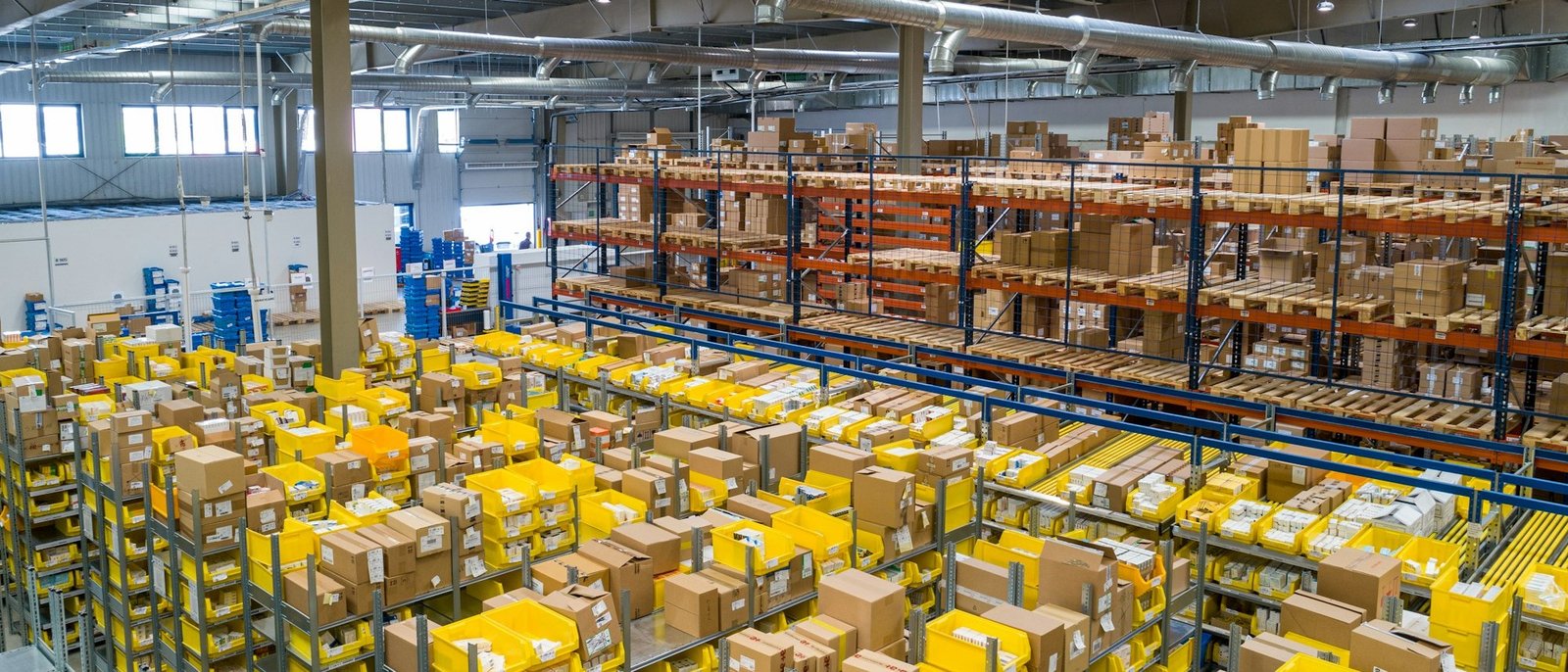 Container cargo loading and consolidation